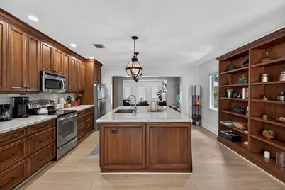 510 NE 8th Avenue, Fort Lauderdale, FL 33301 - Photo 3
