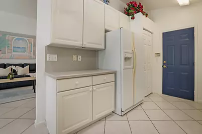 7008 SE Twin Oaks Circle, Stuart, FL 34997 - Photo 15