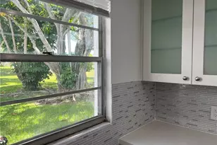 321 Newport V, Deerfield Beach, FL 33442 - Photo 5