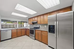 3391 SW 15th Ct, Fort Lauderdale, FL 33312 - Photo 15