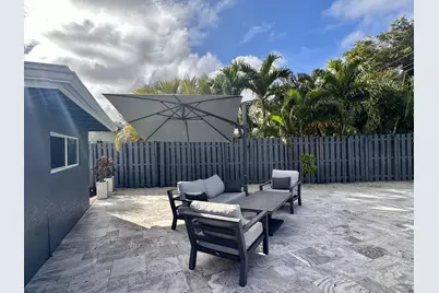 525 NE 27th Street, Wilton Manors, FL 33334 - Photo 3