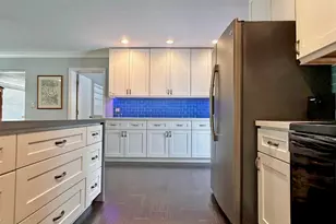 525 NE 27th St, Wilton Manors, FL 33334 - Photo 13