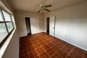 75 NW 84th St, Miami, FL 33150 - Photo 9