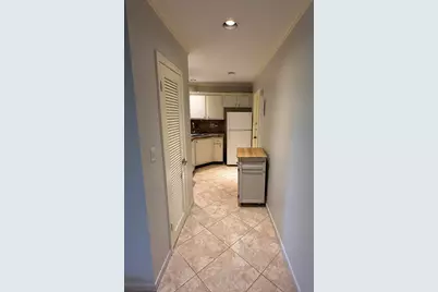 136 NE 19th Court #220f, Wilton Manors, FL 33305 - Photo 7