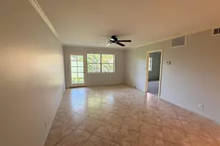 136 NE 19th Ct, Wilton Manors, FL 33305 - Photo 5