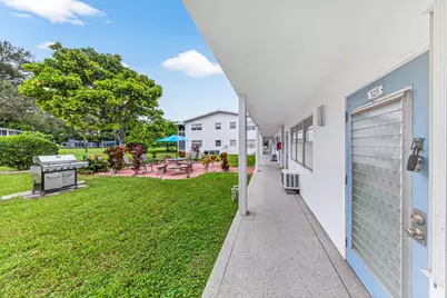 125 Newport I #125, Deerfield Beach, FL 33442 - Photo 23