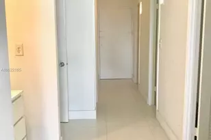 19390 Collins Ave, Sunny Isles Beach, FL 33160 - Photo 9