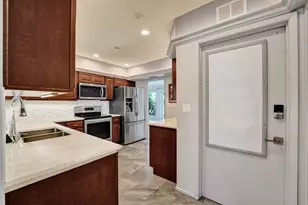 1431 S Ocean Blvd, Pompano Beach, FL 33062 - Photo 25