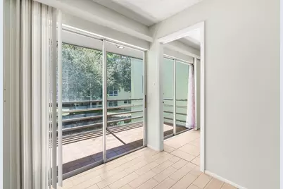 1100 Ponce De Leon Circle #N210, Vero Beach, FL 32960 - Photo 9