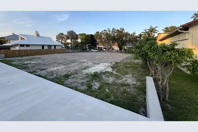 455 Bontona Avenue, Fort Lauderdale, FL 33301 - Photo 13