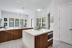 5663 W Brookfield Circle, Hollywood, FL 33312 - Photo 23