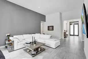 5663 W Brookfield Circle, Hollywood, FL 33312 - Photo 7