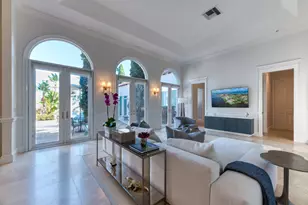 2258 E Ibis Isle Rd Road E, Palm Beach, FL 33480 - Photo 7