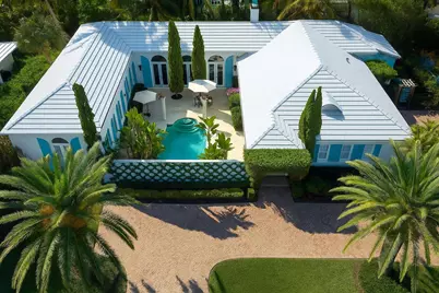 2258 E Ibis Isle Rd Road E, Palm Beach, FL 33480 - Photo 1