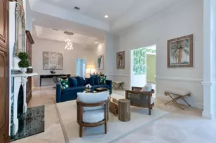 2258 E Ibis Isle Rd Road E, Palm Beach, FL 33480 - Photo 9