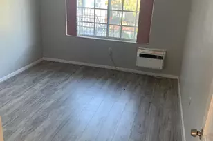 555 SW 16th Ave, Miami, FL 33135 - Photo 5