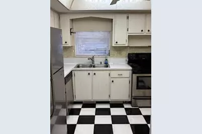 2995 Crosley Drive W #H, West Palm Beach, FL 33415 - Photo 3