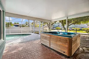 800 SE 13th Ct, Deerfield Beach, FL 33441 - Photo 5