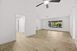 800 SE 13th Ct, Deerfield Beach, FL 33441 - Photo 15