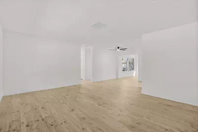 800 SE 13th Court, Deerfield Beach, FL 33441 - Photo 13