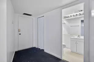 3000 Holiday Dr, Fort Lauderdale, FL 33316 - Photo 15