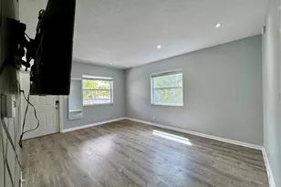 2741 NE 8th Ave, Wilton Manors, FL 33334 - Photo 17