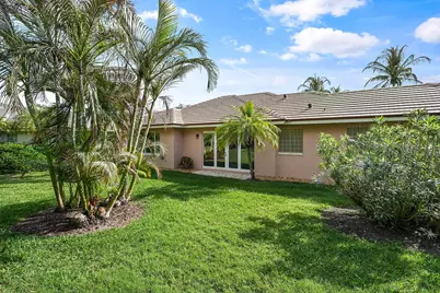 9078 Castle Harbour Circle, Vero Beach, FL 32963 - Photo 31