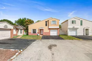 14681 N Beckley Square, Davie, FL 33325 - Photo 3