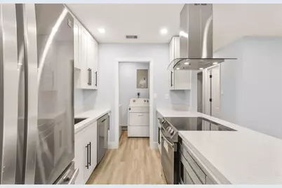 6717 NW 60th Street, Tamarac, FL 33321 - Photo 3