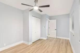 6717 NW 60th St, Tamarac, FL 33321 - Photo 9