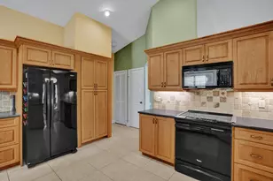 3825 Sabal Lakes Rd, Delray Beach, FL 33445 - Photo 9