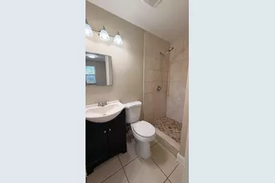 752 Martin Luther King Junior Boulevard #Apt 5, Riviera Beach, FL 33404 - Photo 5