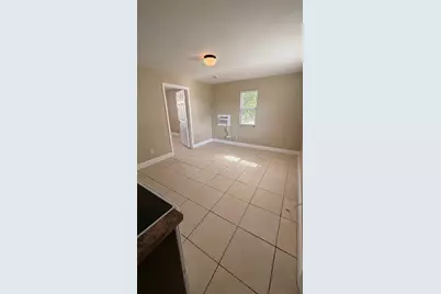 752 Martin Luther King Junior Boulevard #Apt 5, Riviera Beach, FL 33404 - Photo 9
