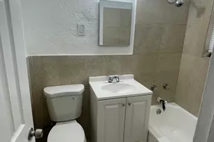 6910 Byron Ave, Miami Beach, FL 33141 - Photo 11