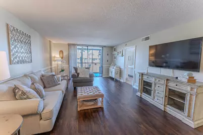 4725 E Lucerne Lakes Blvd Boulevard E #203, Lake Worth, FL 33467 - Photo 1