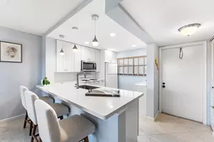 3654 Via Poinciana, Lake Worth, FL 33467 - Photo 7