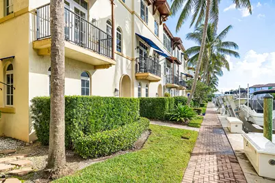 824 Virginia Garden Drive, Boynton Beach, FL 33435 - Photo 3