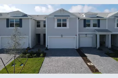 586 Salisbury Circle, Fort Pierce, FL 34982 - Photo 1