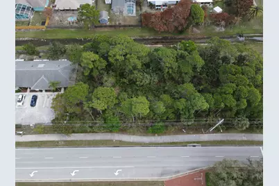 1751 SE Lennard Road NW, Port Saint Lucie, FL 34952 - Photo 5