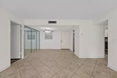 719 Lori Drive #204, Palm Springs, FL 33461 - Photo 11