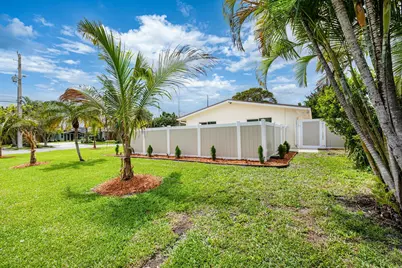 2611 NE 16th Street, Pompano Beach, FL 33062 - Photo 45
