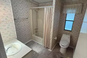 6092 Palm Breezes Dr, Lake Worth, FL 33462 - Photo 15