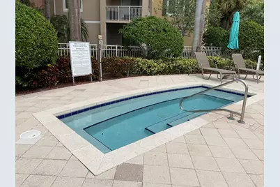 6418 Emerald Dunes  W/Garage #305, West Palm Beach, FL 33411 - Photo 33