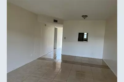 7925 S Colony Circle #107, Tamarac, FL 33321 - Photo 5