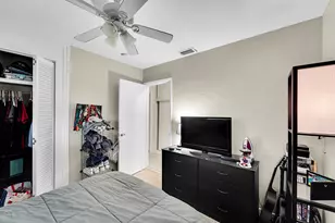 720 NE 23rd Pl, Pompano Beach, FL 33064 - Photo 17