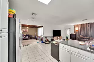 720 NE 23rd Pl, Pompano Beach, FL 33064 - Photo 9