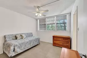 9531 Seagrape Dr, Davie, FL 33324 - Photo 37