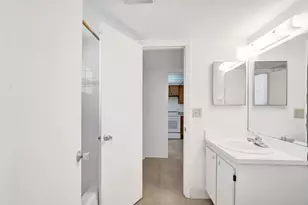 9531 Seagrape Dr, Davie, FL 33324 - Photo 41