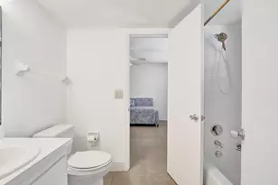 9531 Seagrape Dr, Davie, FL 33324 - Photo 43