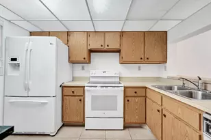 9531 Seagrape Dr, Davie, FL 33324 - Photo 5